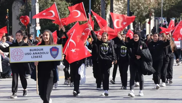 Antalya ve çevre illerde 29 Ekim Cumhuriyet Bayramı kutlandı